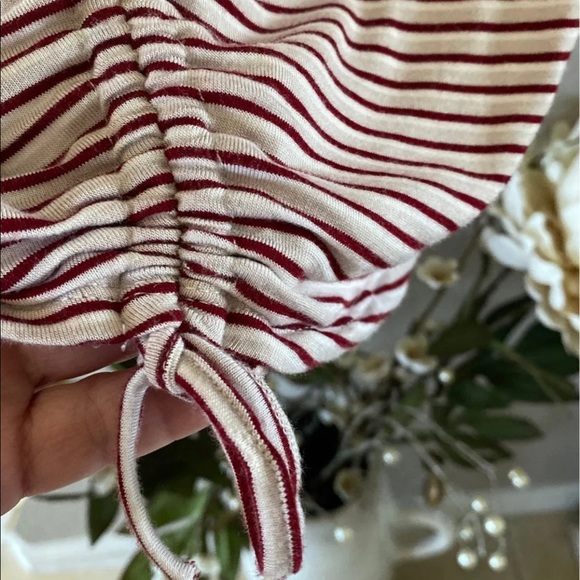 Top - Picture 2 of 3